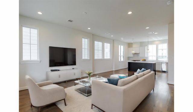 2802 Grand Fountains Drive F, Houston, TX 77054