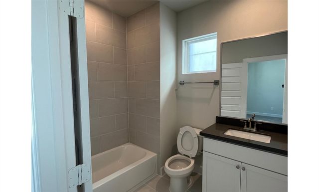 2802 Grand Fountains Drive F, Houston, TX 77054