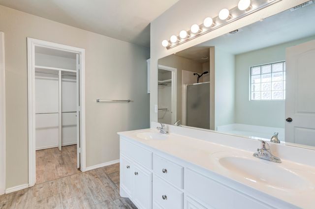 9805 Iola Avenue, Lubbock, TX 79424