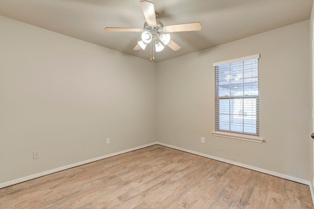 9805 Iola Avenue, Lubbock, TX 79424