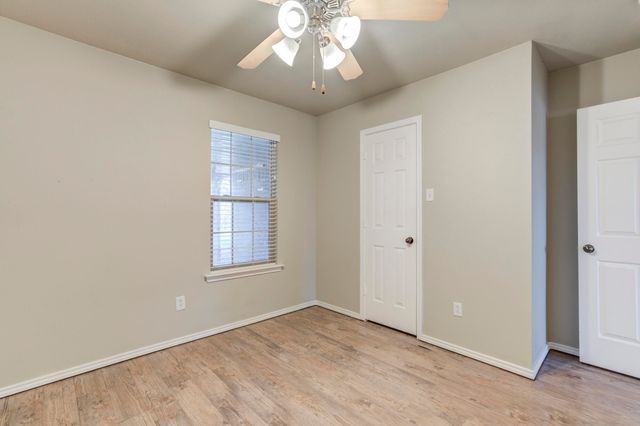 9805 Iola Avenue, Lubbock, TX 79424