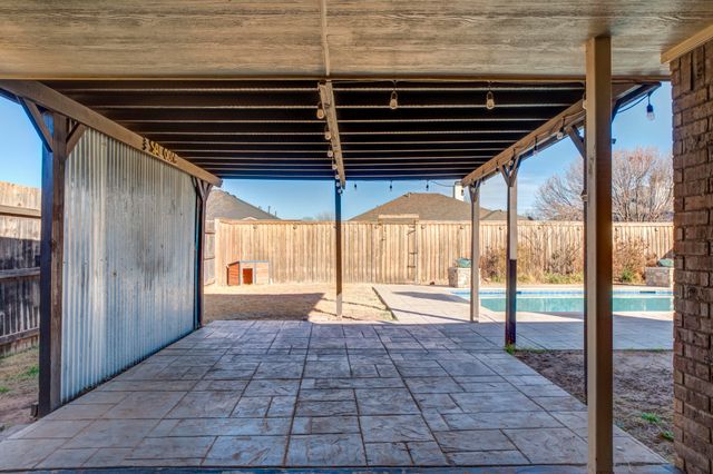 9805 Iola Avenue, Lubbock, TX 79424