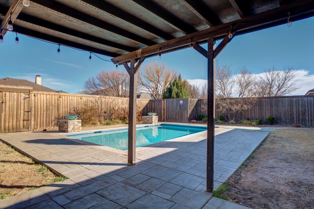 9805 Iola Avenue, Lubbock, TX 79424