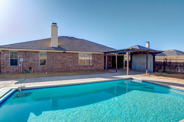 9805 Iola Avenue, Lubbock, TX 79424