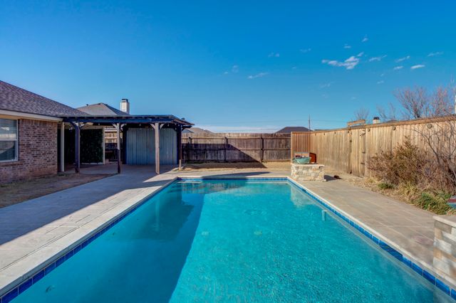 9805 Iola Avenue, Lubbock, TX 79424