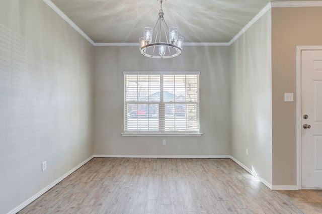 9805 Iola Avenue, Lubbock, TX 79424