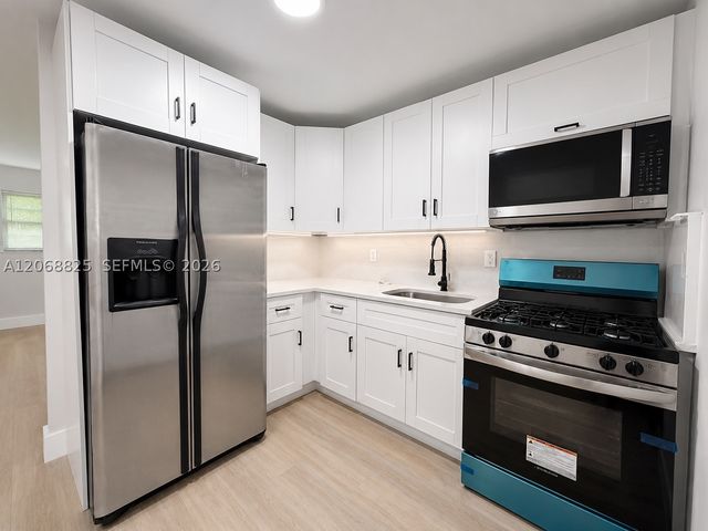 4804 Garden Ave, West Palm Beach, FL 33405