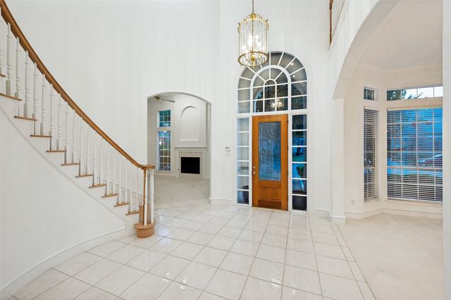 17919 Castle Bend Drive, Dallas, TX 75287