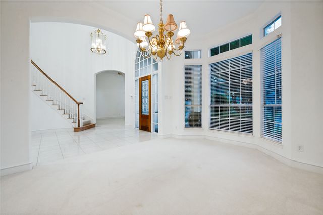 17919 Castle Bend Drive, Dallas, TX 75287