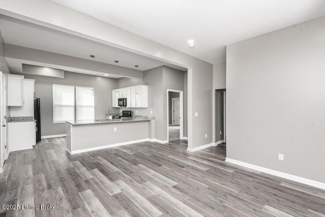 814 Cecil Ave, Louisville, KY 40211