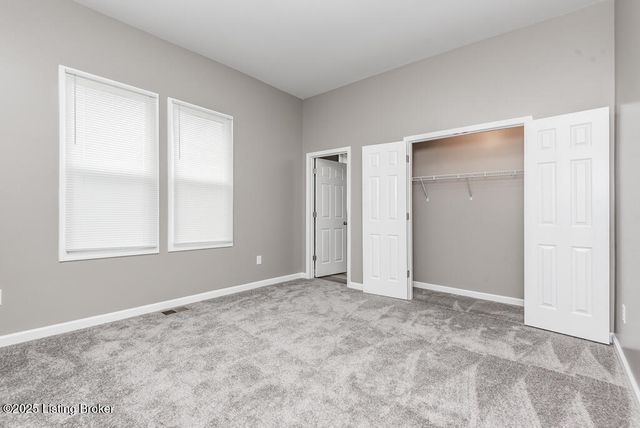 814 Cecil Ave, Louisville, KY 40211