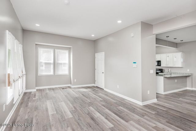 814 Cecil Ave, Louisville, KY 40211