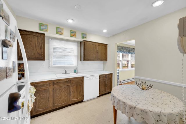 11 The Boulevard, Brick, NJ 08724