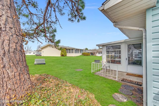 11 The Boulevard, Brick, NJ 08724