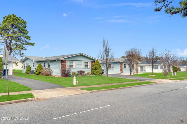 11 The Boulevard, Brick, NJ 08724