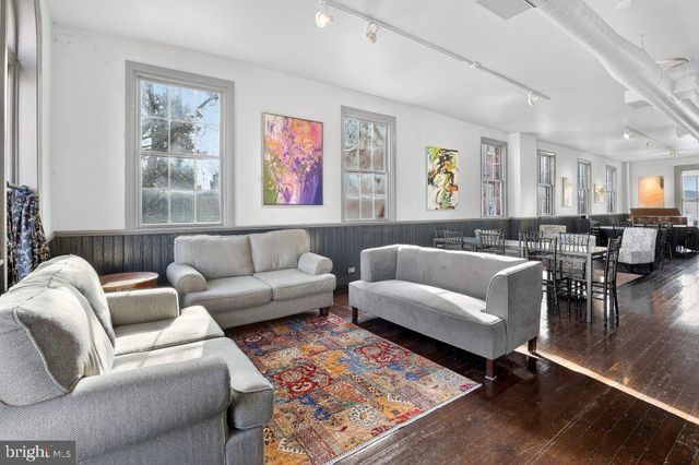 22 S 2ND ST, Columbia, PA 17512