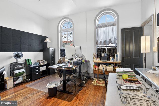 22 S 2ND ST, Columbia, PA 17512