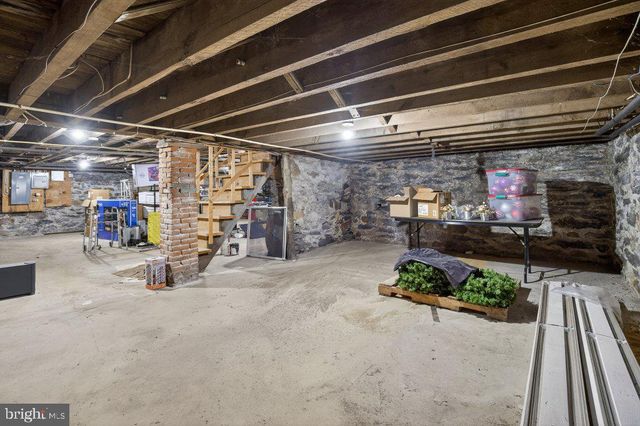 22 S 2ND ST, Columbia, PA 17512