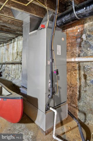 22 S 2ND ST, Columbia, PA 17512