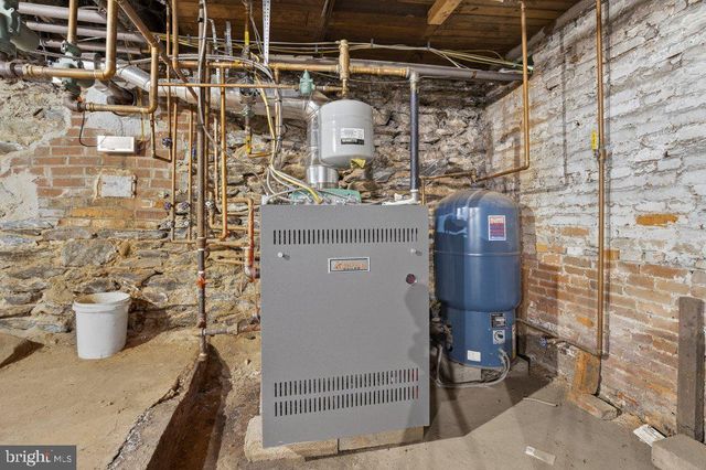 22 S 2ND ST, Columbia, PA 17512