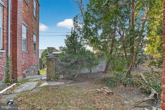 22 S 2ND ST, Columbia, PA 17512