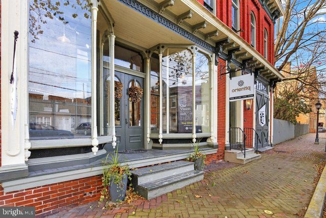 22 S 2ND ST, Columbia, PA 17512