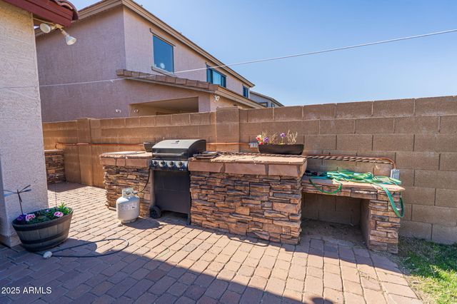 1732 E MAGNUM Road, San Tan Valley, AZ 85140