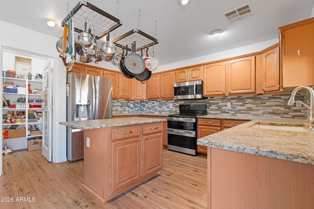 1732 E MAGNUM Road, San Tan Valley, AZ 85140