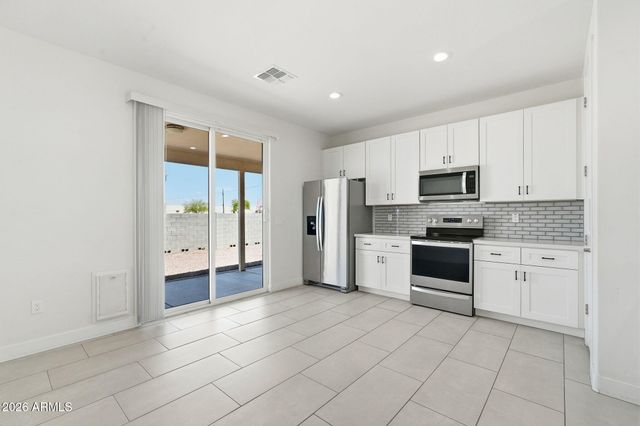 11546 E 4TH Avenue, Apache Junction, AZ 85120