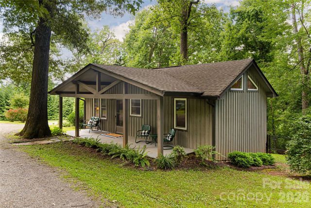 711 Shawnee Trail, Asheville, NC 28805
