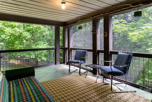 711 Shawnee Trail, Asheville, NC 28805