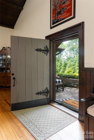 711 Shawnee Trail, Asheville, NC 28805