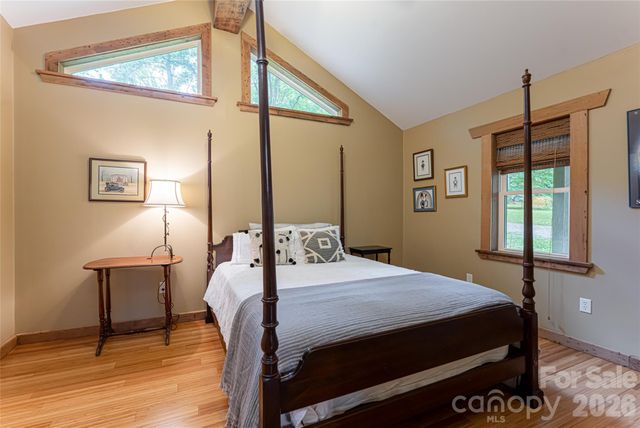 711 Shawnee Trail, Asheville, NC 28805
