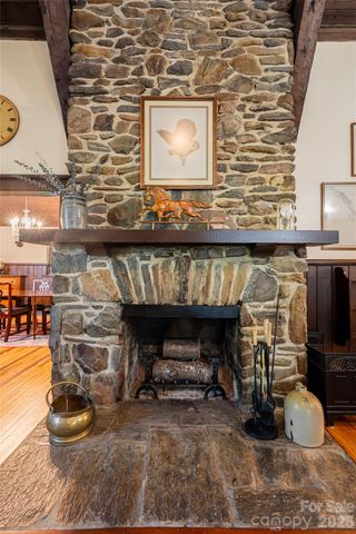 711 Shawnee Trail, Asheville, NC 28805