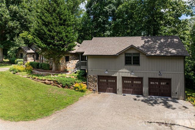 711 Shawnee Trail, Asheville, NC 28805