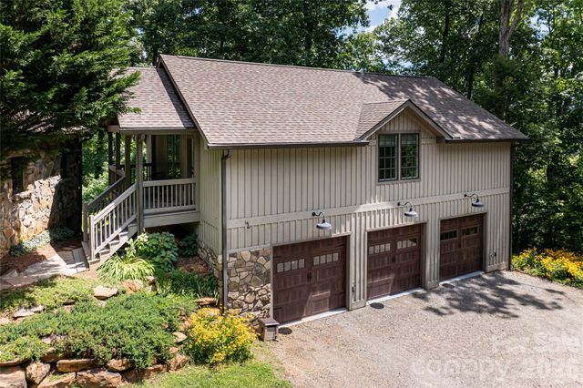 711 Shawnee Trail, Asheville, NC 28805