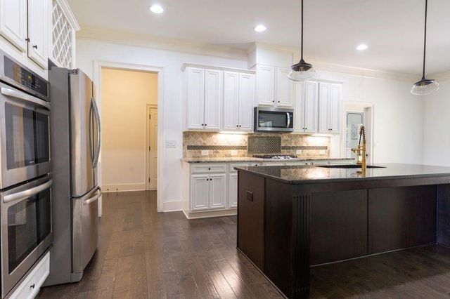 3079 Hidden Falls Drive, Buford, GA 30519