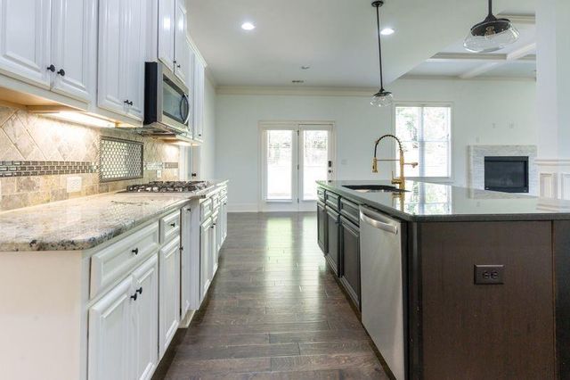 3079 Hidden Falls Drive, Buford, GA 30519
