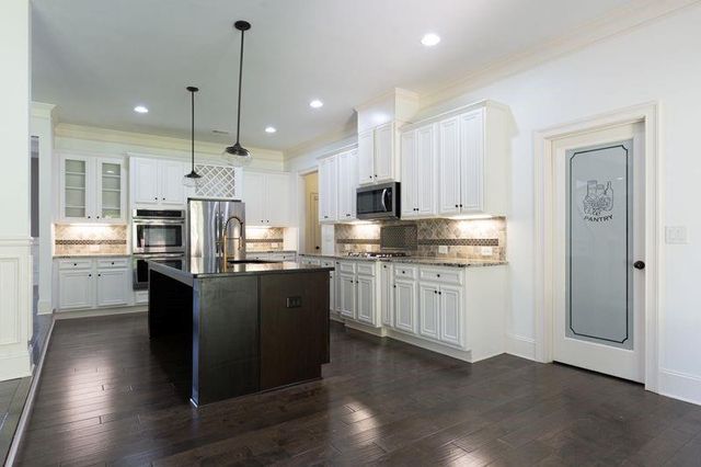 3079 Hidden Falls Drive, Buford, GA 30519