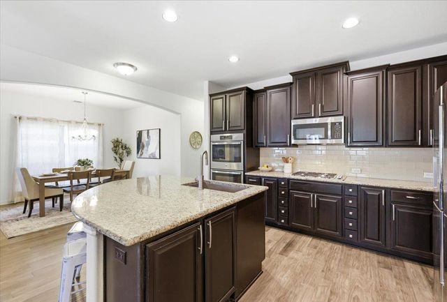 1101 Feather Reed DR, Leander, TX 78641