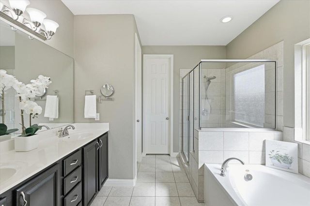 1101 Feather Reed DR, Leander, TX 78641