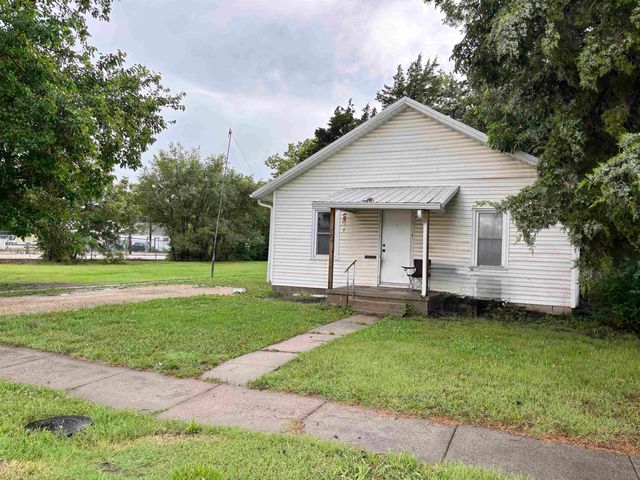 721 N Star St, El Dorado, KS 67042