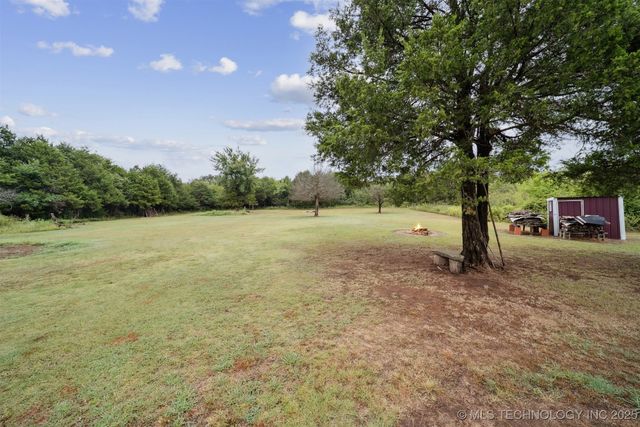 7351 E 303rd Street S, Porum, OK 74455