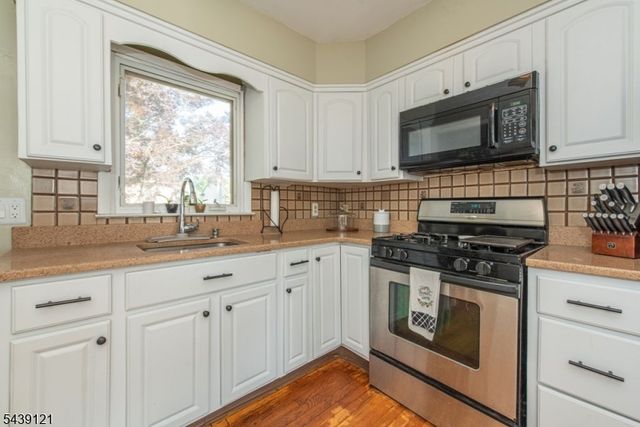 123 Idalroy Trl, Hopatcong Boro, NJ 07843