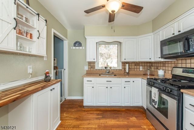 123 Idalroy Trl, Hopatcong Boro, NJ 07843