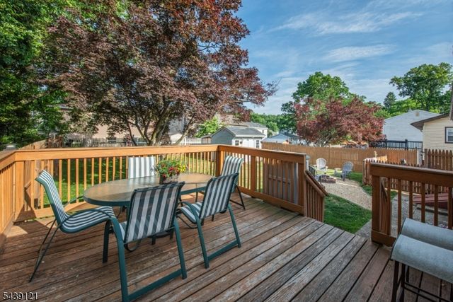 123 Idalroy Trl, Hopatcong Boro, NJ 07843