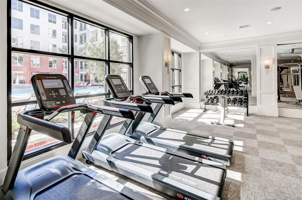 2111 Austin Street 525, Houston, TX 77002