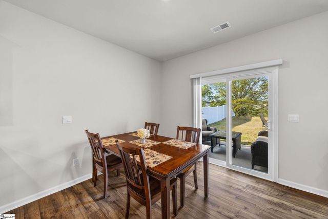 16 Oak Edge Lane, Greer, SC 29651