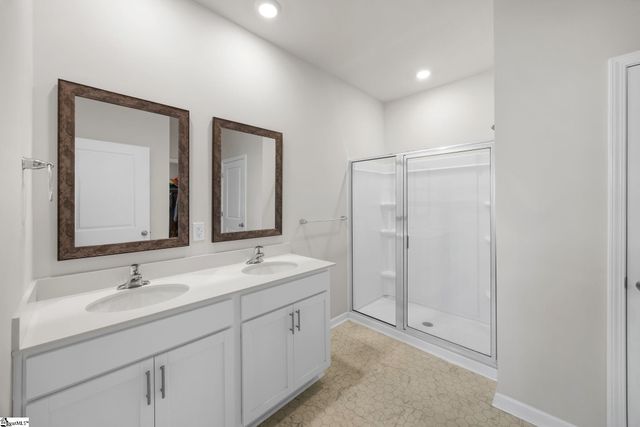 16 Oak Edge Lane, Greer, SC 29651
