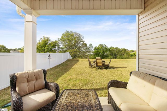 16 Oak Edge Lane, Greer, SC 29651
